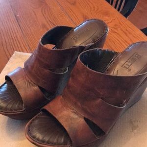 Gorgeous Born Brown Leather Wedge Sandals